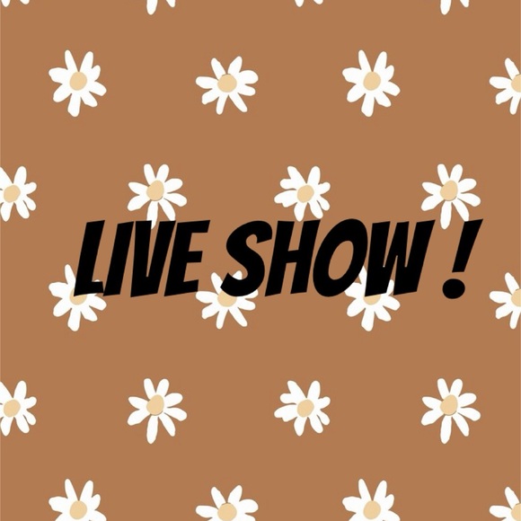 @coraima_b ❤️ Like Live Show Listing To Notify You When I’m Live ! - Picture 1 of 1